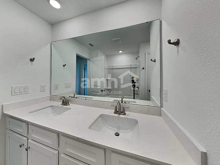 14526 Cedar Mill Dr — Photo 26