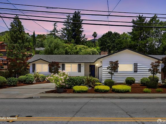 2nd image of 2820 Brittan Ave