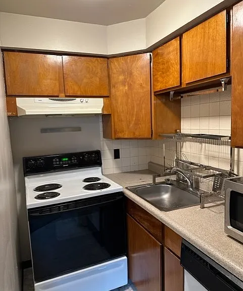 811 N Motor Pl #7 — Photo 2