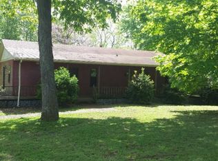 301 Bowling Branch Rd, Cottontown, TN 37048