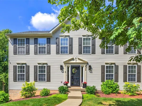 702 Williamsburg Ct, Cranberry Township, PA 16066