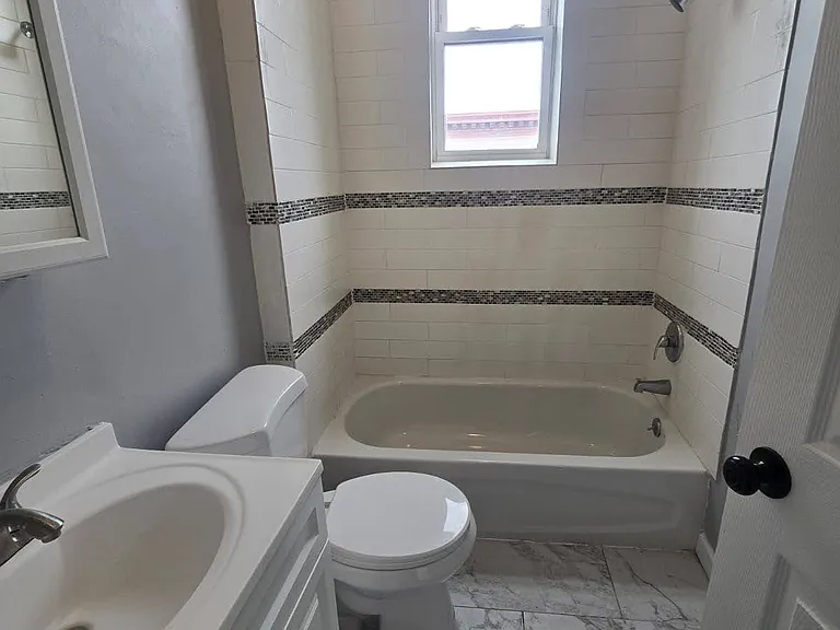 233 Littleton Ave #11A — Photo 3