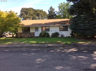 630 SW Brockwood Ave, McMinnville, OR 97128