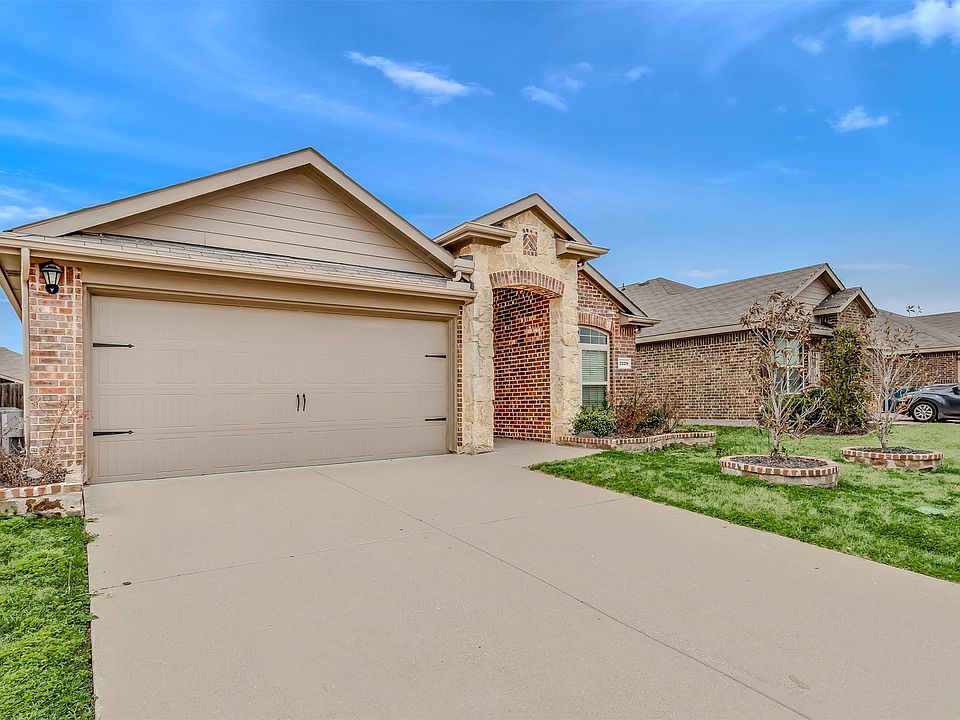 1st image of 2228 Torch Lake Dr