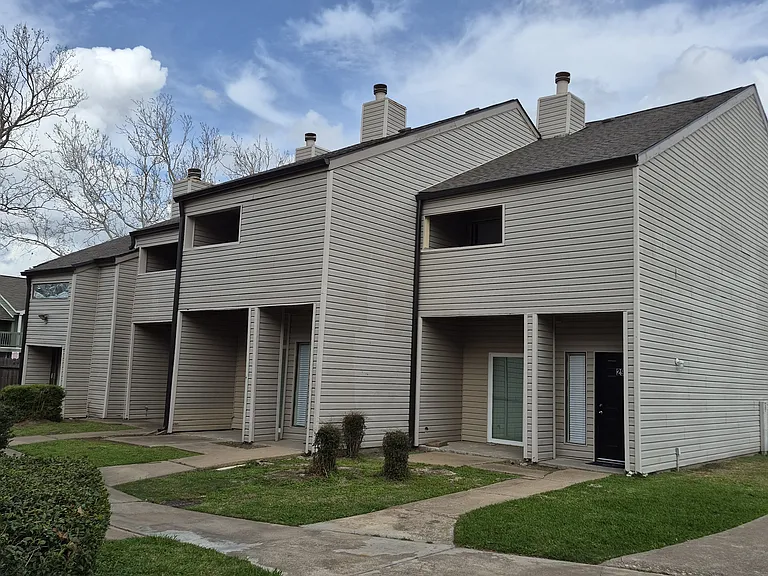 Golden Village Townhomes — Photo 52