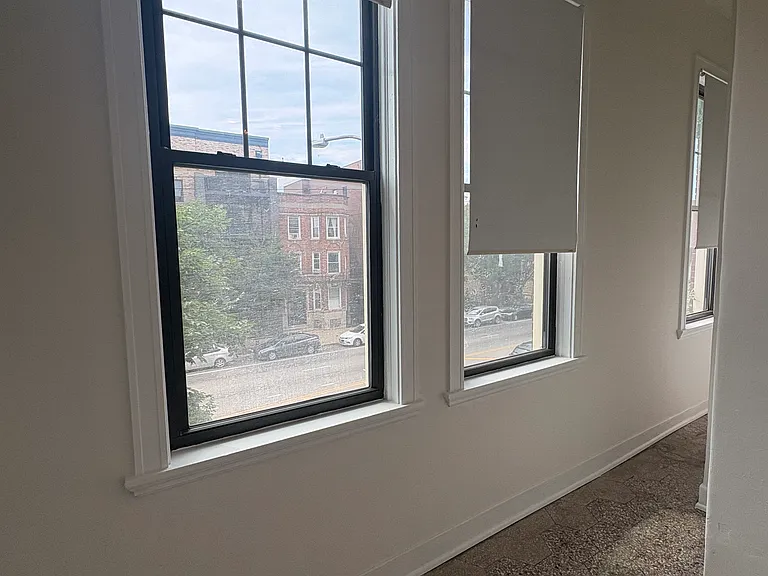 1513 N Western Ave #204 — Photo 6