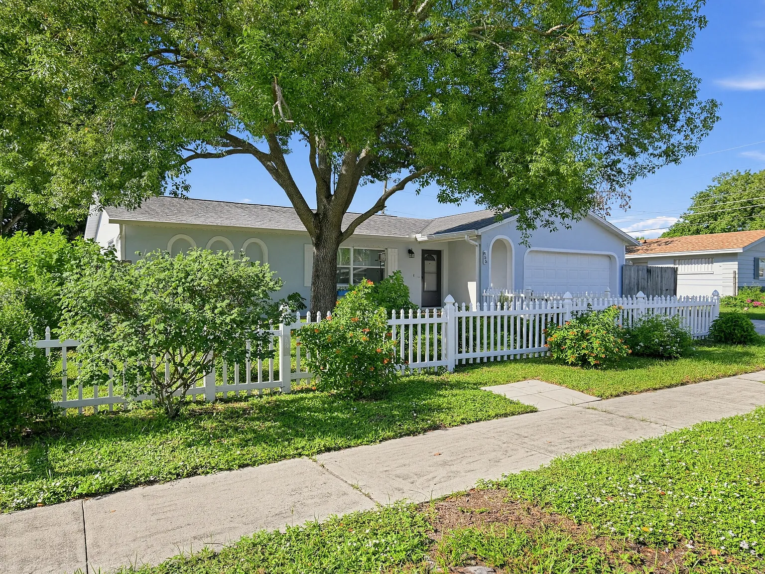 855 Westport Drive — Photo 2