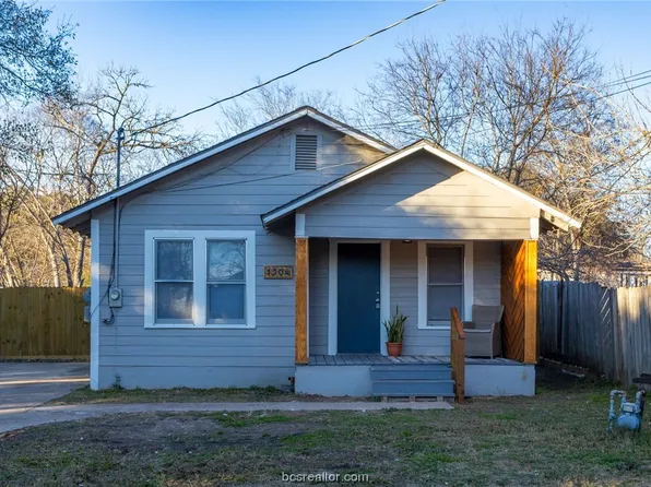 1304 E 23rd St, Bryan, TX 77803