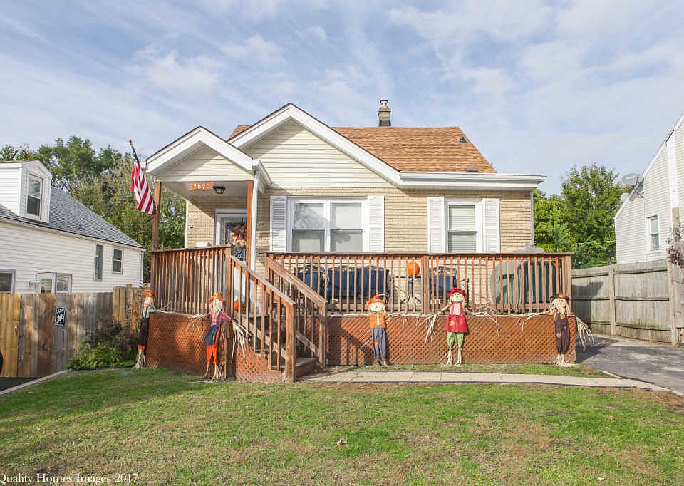 1st image of 2620 W 90th St