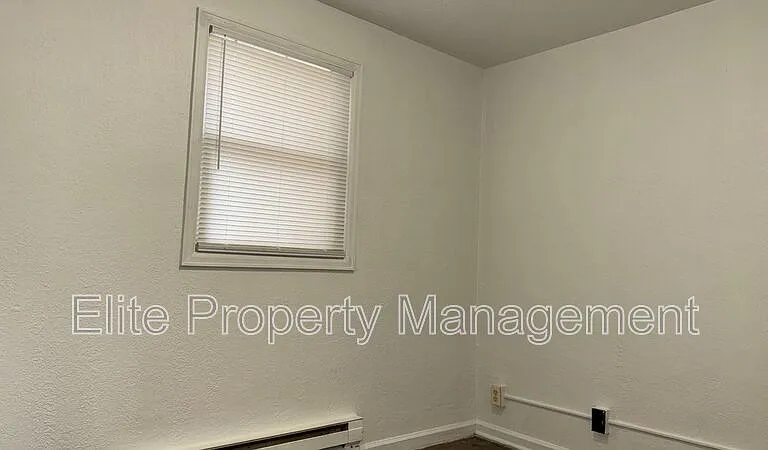 200 W Arroyo Ave #B — Photo 12