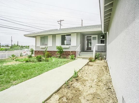 3rd image of 18653 Superior St