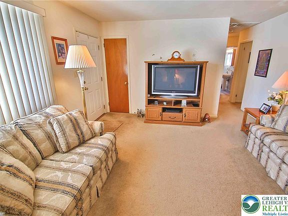 4th image of 227 W Paoli St