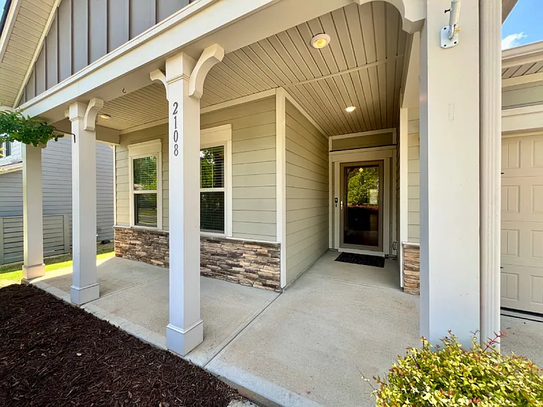 2108 Poplar Ridge Dr — Photo 4