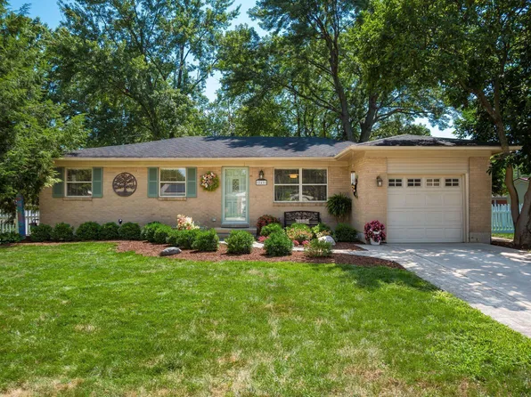 245 Saint Johns Ct, Columbus, OH 43230