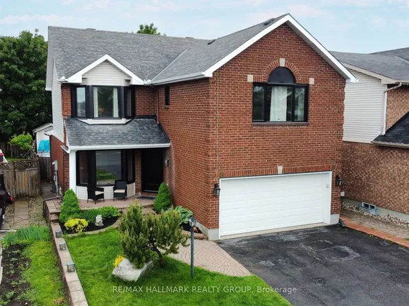 8 Masonbrook St, Ottawa, ON K2J 4C4