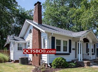2942 Iowa St, Davenport, IA 52803