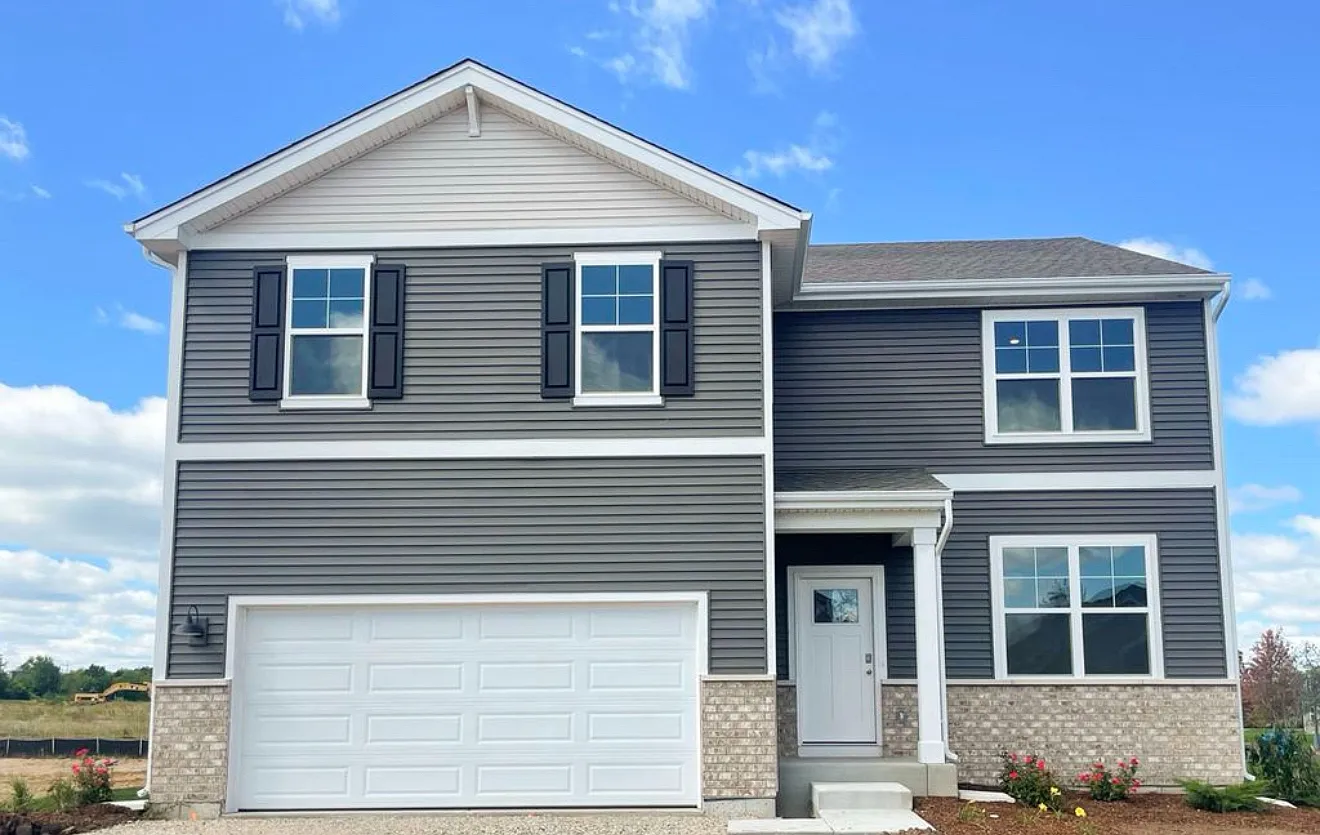 4 bed, 2.5 bath, 2600 sqft, $3,800 — Photo 1