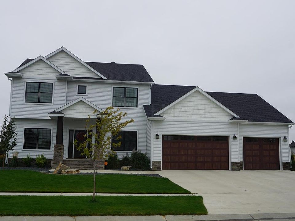 1st image of 3705 6th St E