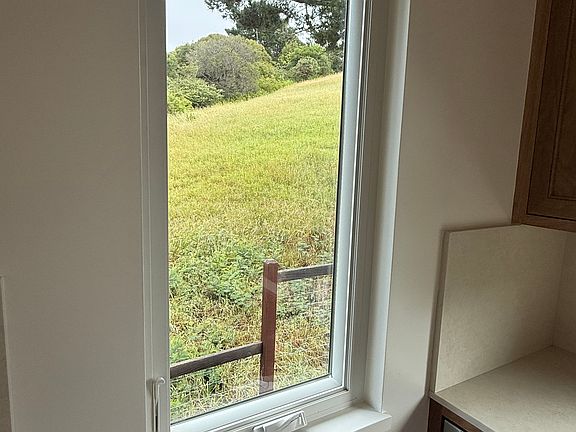 5th image of 204 Quail Run Rd #140
