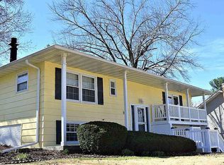 301 Lambeth Rd, Waterloo, IA 50701