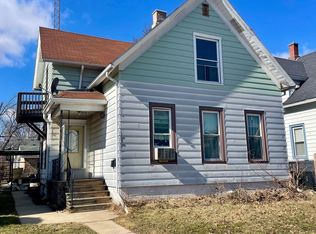 1016 Grove Ave, Racine, WI 53405