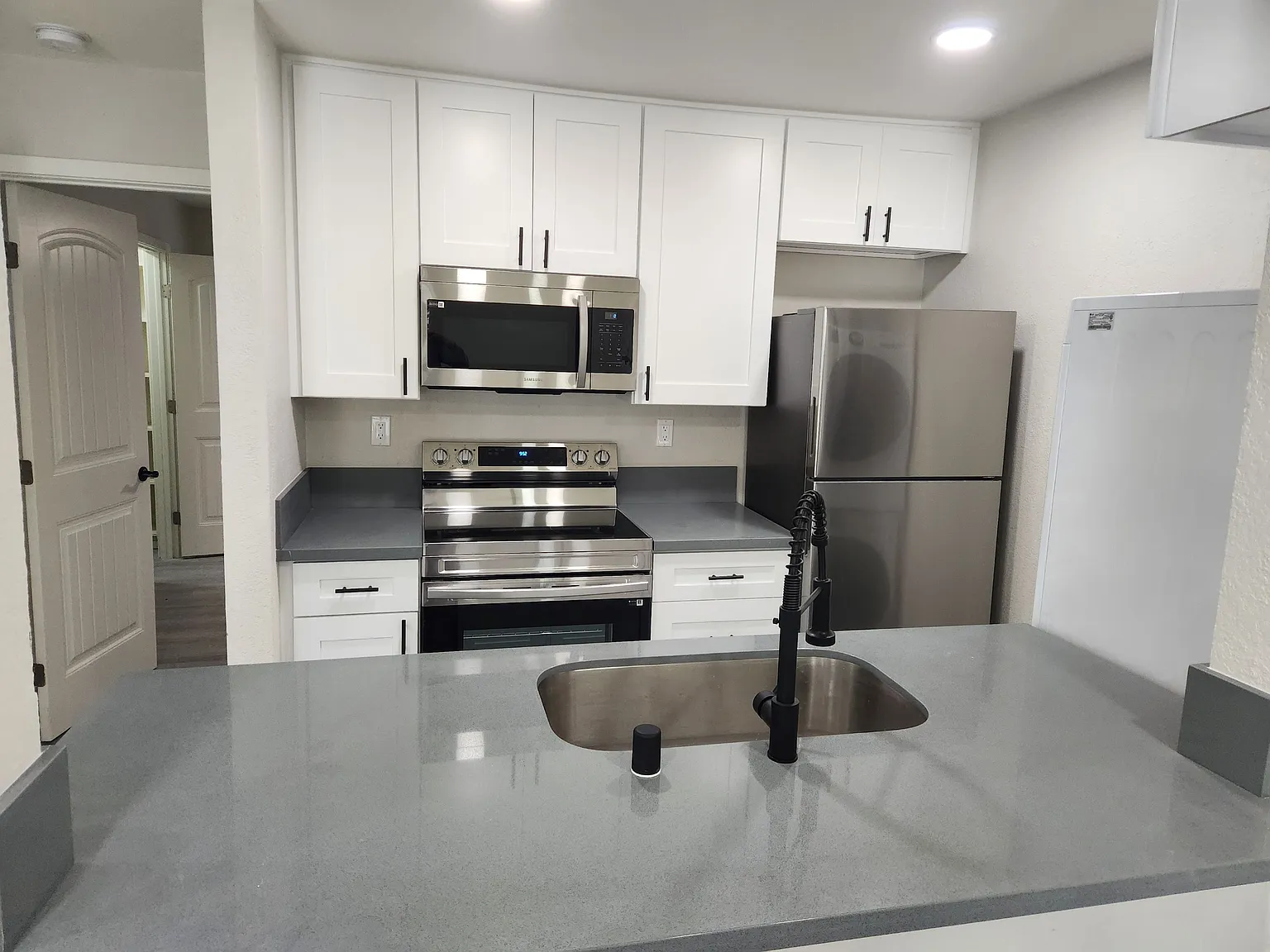 1 bed, 675 sqft, $2,495 — Photo 1