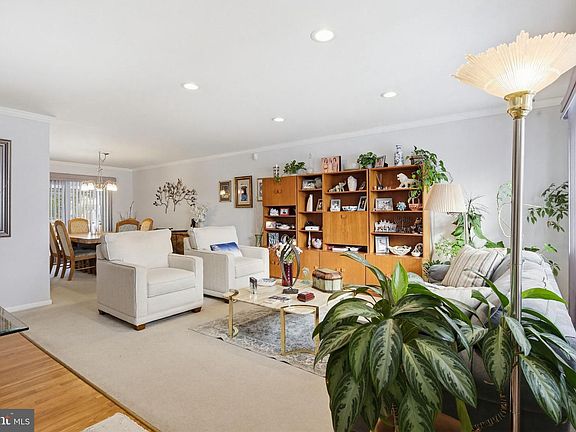 2nd image of 4048 Carthage Rd