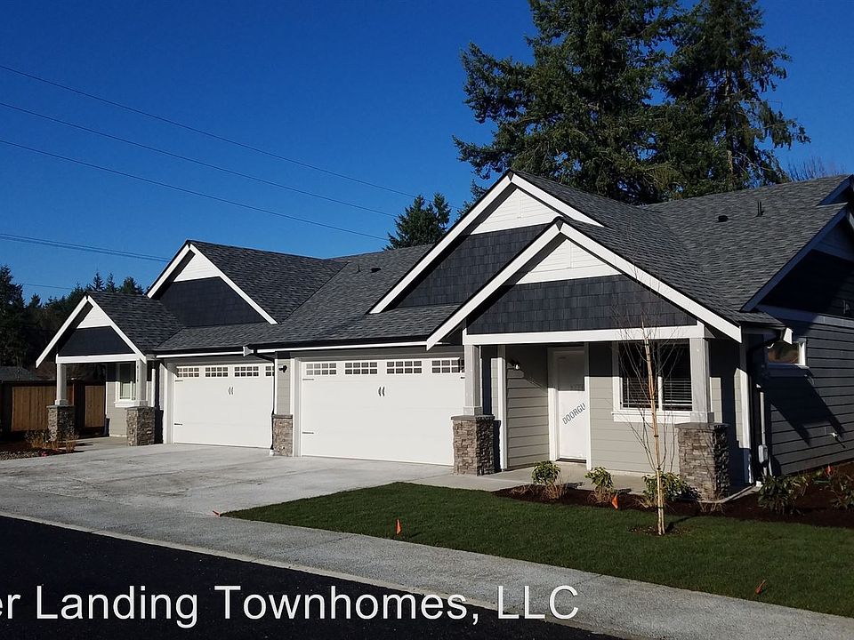 2nd image of 808 Taylor Ln NE #B