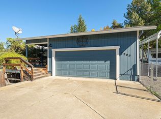 2205 Harrison Ave, Medford, OR