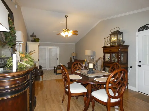 2751 McLain Ln, Albany, GA 31707
