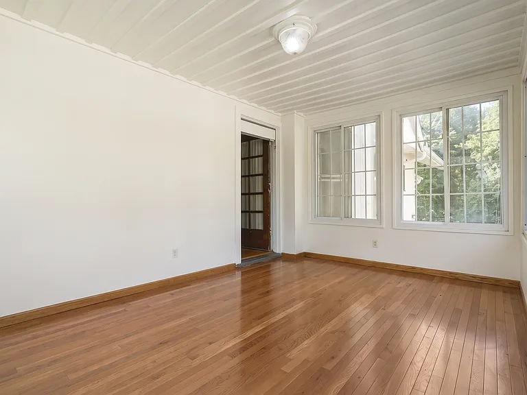 309 Chicago Ave #2 — Photo 11