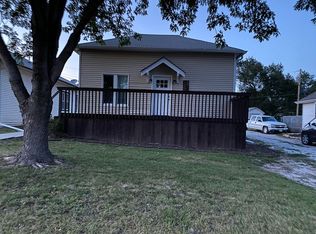 822 W 10th St, York, NE 68467