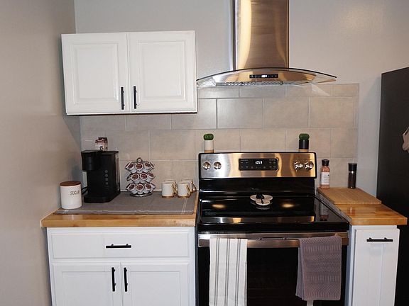 3rd image of 1643 Cadbury Dr #1