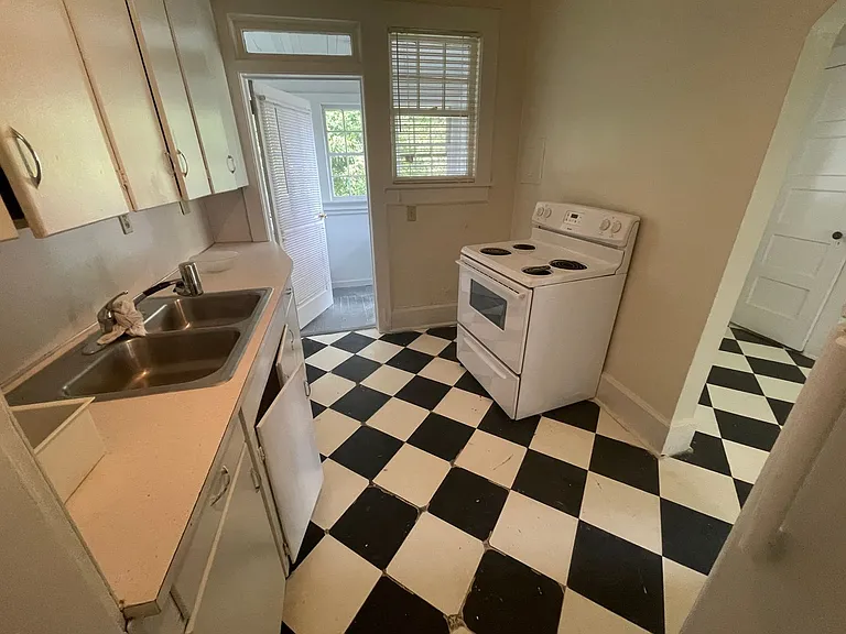 604 Waccamaw Avenue — Photo 17