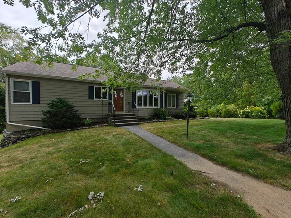 34 Rosewood Avenue, Lewiston, ME 04240