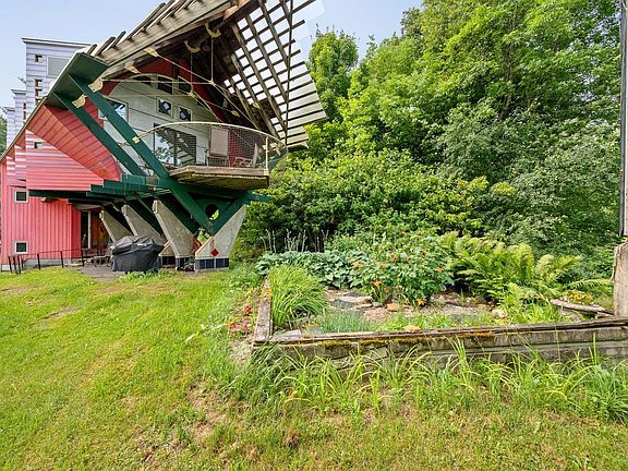 3rd image of 149 Folsom Brook Drive