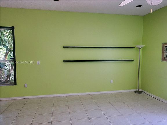 5th image of 1005 Corkwood St