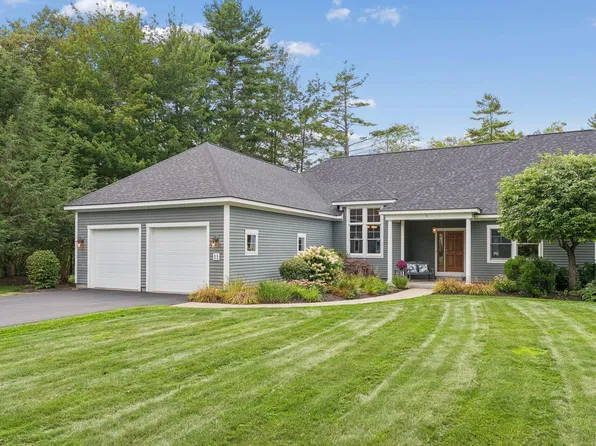 11 Ashwood Lane #11, Falmouth, ME 04105
