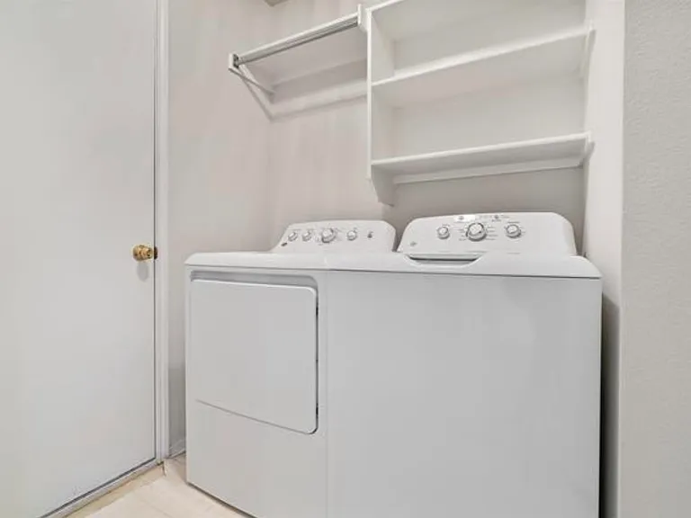 913 Soccer Dr — Photo 16