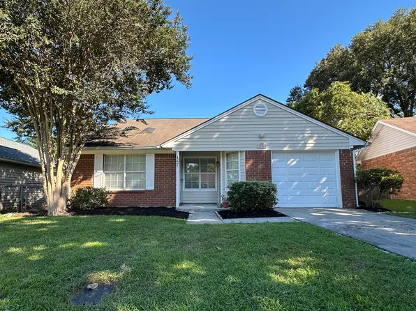 157 Ropemaker Ln, Savannah, GA 31410