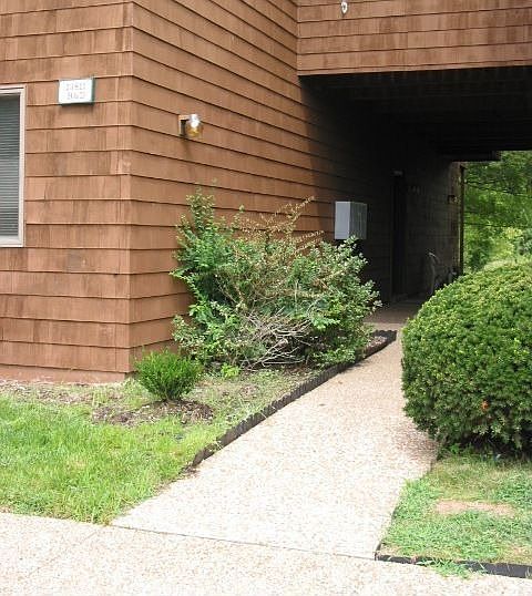 1st image of 13811 Amiot Dr APT B