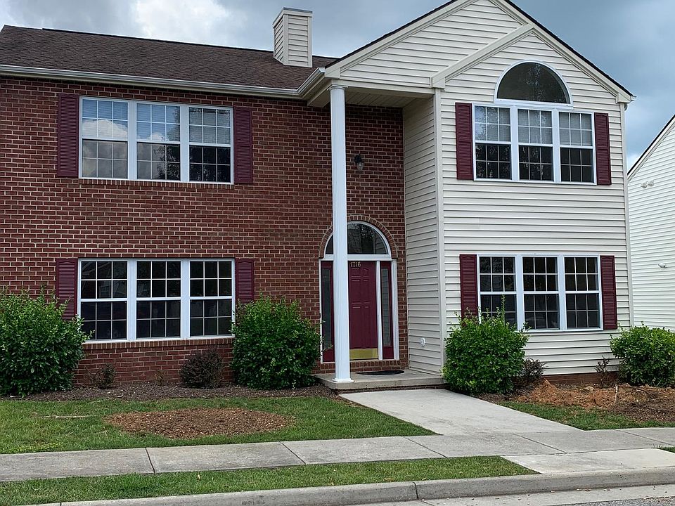 1st image of 1716 Lions Dr