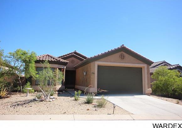 1st image of 2916 Esmerelda Dr