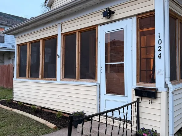 1024 S Warren St, Peoria, IL 61605