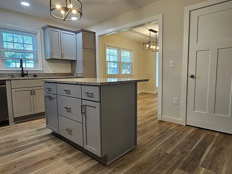 395 W Crocus Dr — Photo 19