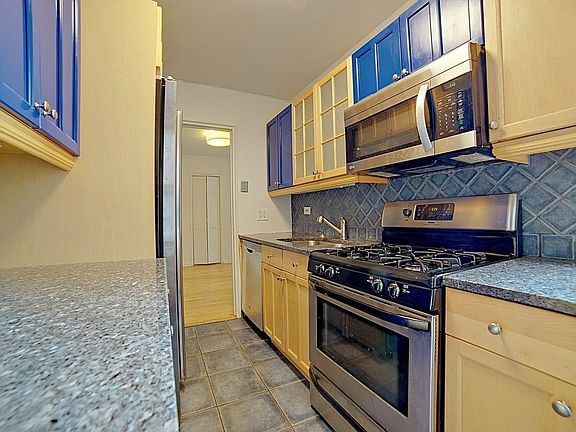3rd image of 330 Haven Ave APT 5A