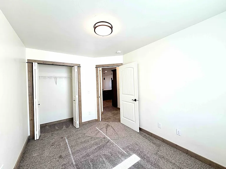 1040 Enterprise Dr #3 — Photo 16