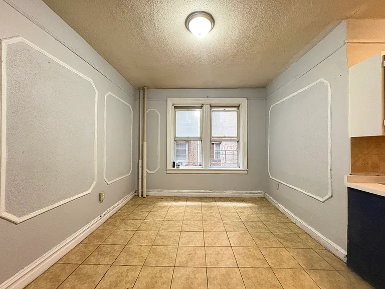 328 Summit Ave #103 — Photo 2