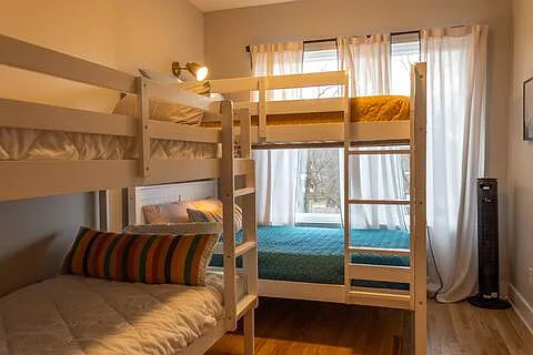 2 bed, 2.5 bath, 1200 sqft, $2,800 — Photo 4