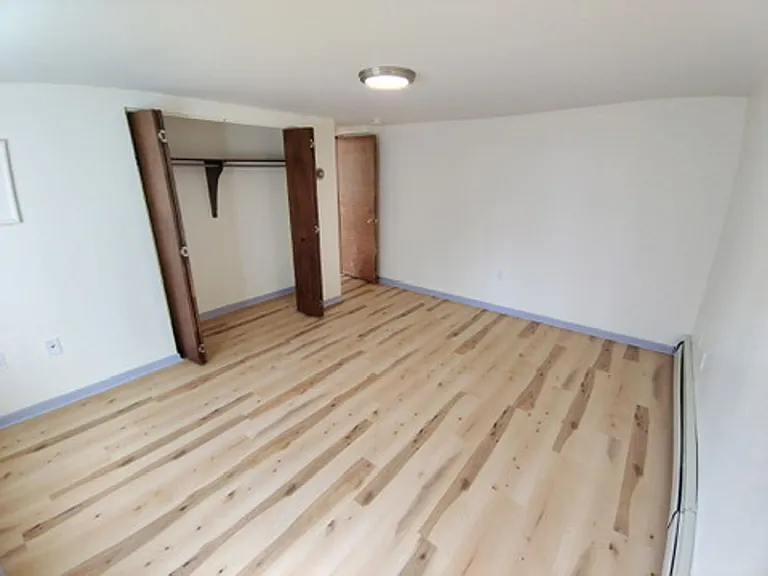 218 Butler St — Photo 8